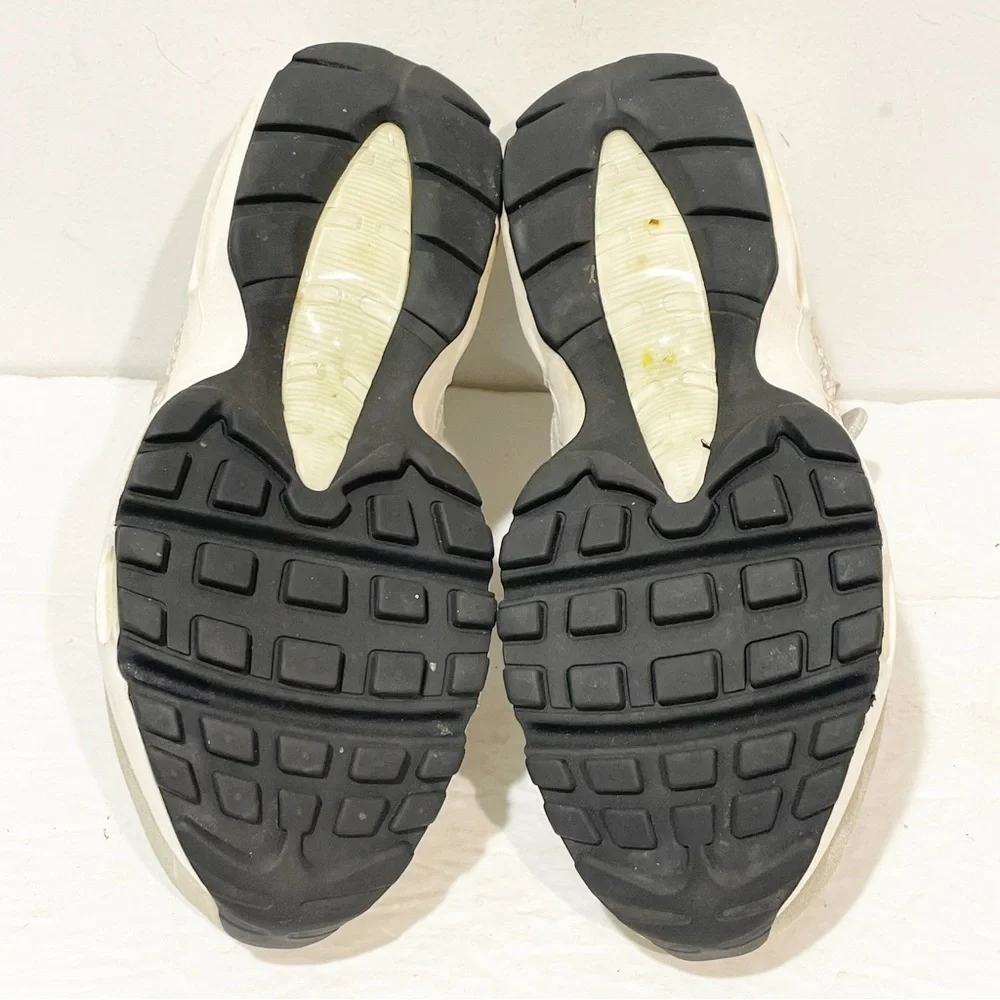 Nike Air Max 95 Youth Size 7 ‘Iron‎ Ore’ DV2218-001 Low Top Sneaker